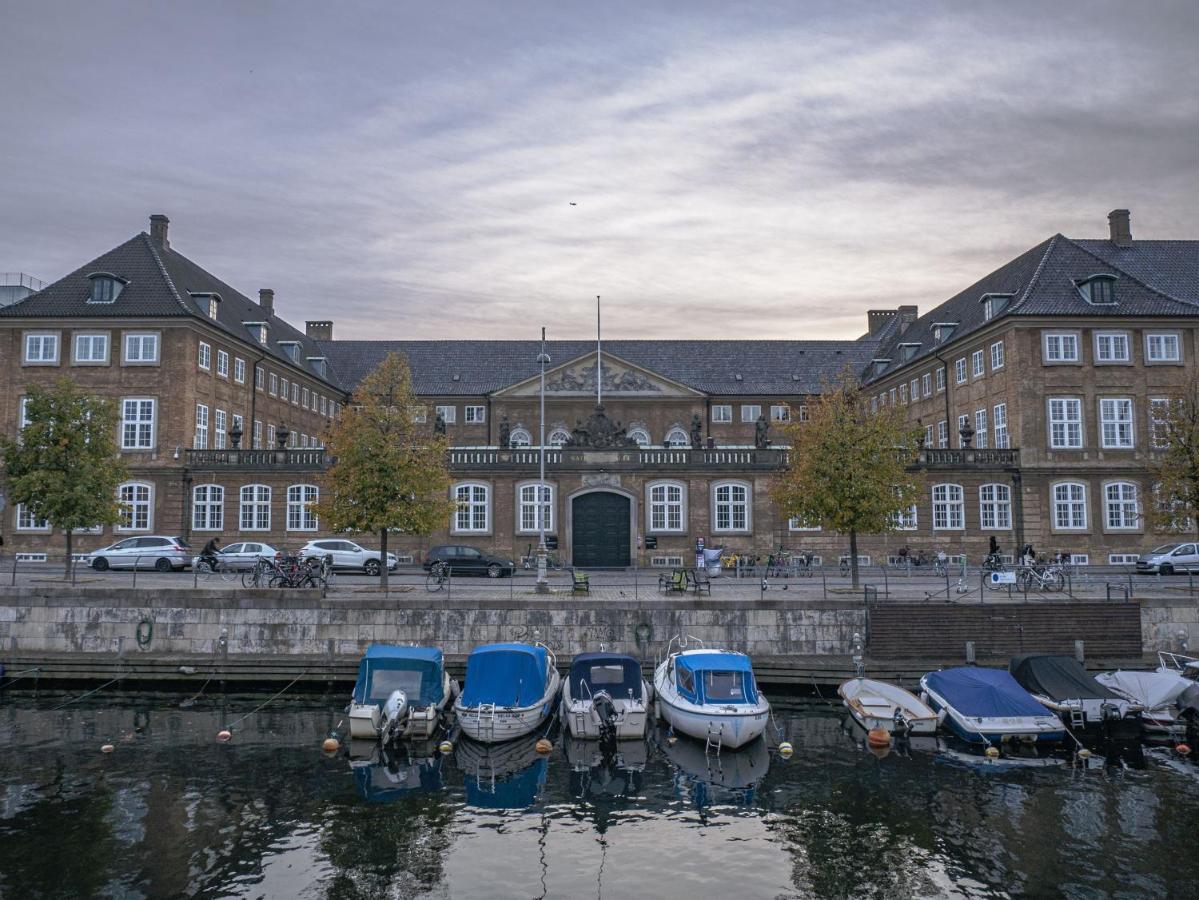 Large 4 Bedroom With Balcony & Bathtub In Cph City 哥本哈根 外观 照片